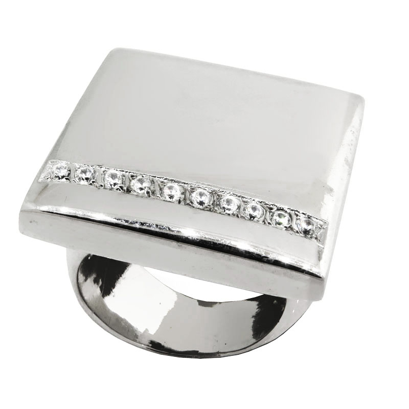 Anillo New York cuadrado con tira de piedras