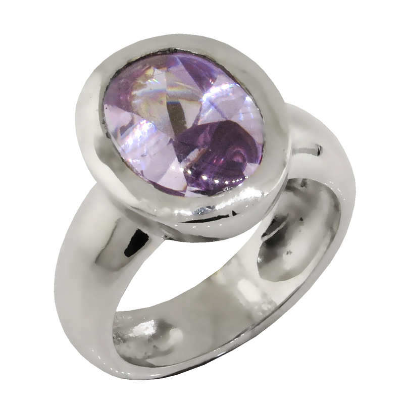 Anillo class oval platabella vertical chico amatista claro facetado
