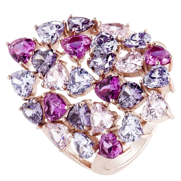 Anillo alargado, rosado, de piedras forma de corazon, color violeta, rosado, y blanco