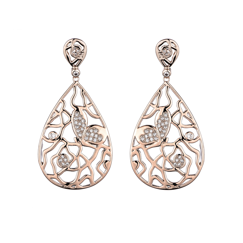 Par aros ovalados, colgantes, calados,mariposas con piedras blancas, rosados
