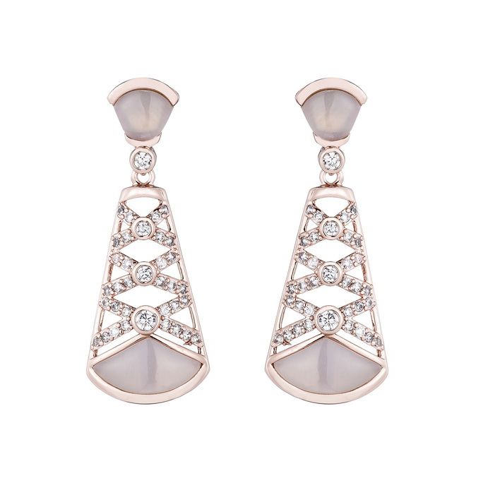 Par aros, doble piedra rosada, y tiras cruzadas de piedras blancas, rosados
