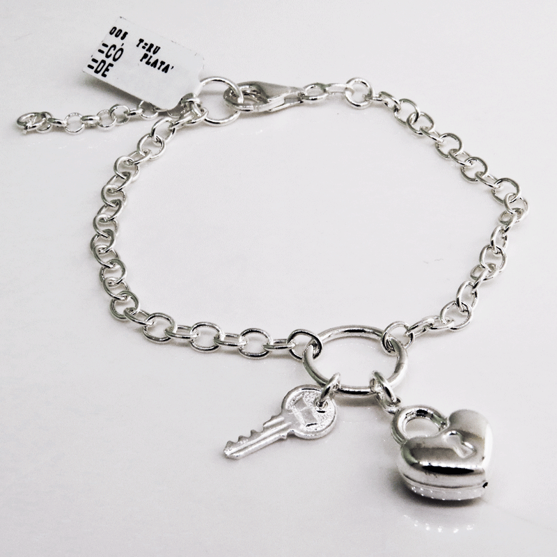 Pulsera corazon inflado y llave