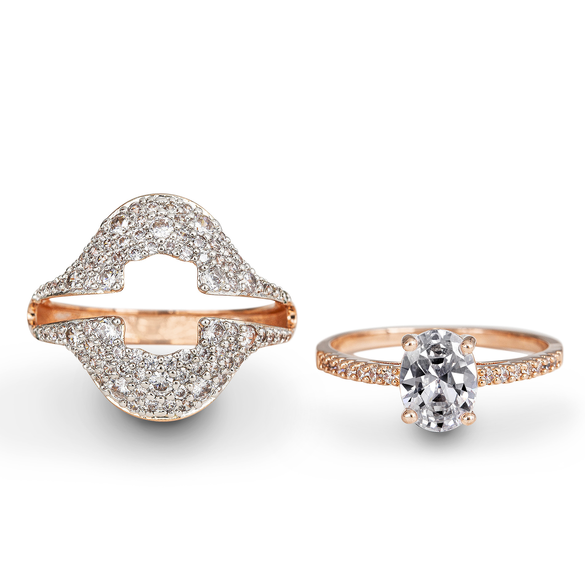 Anillo doble, ovalado, con un solitario en el medio, rosado y blanco. ( se separa )