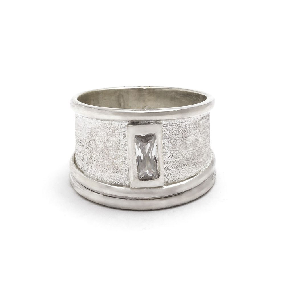 Anillo piedra blanca 