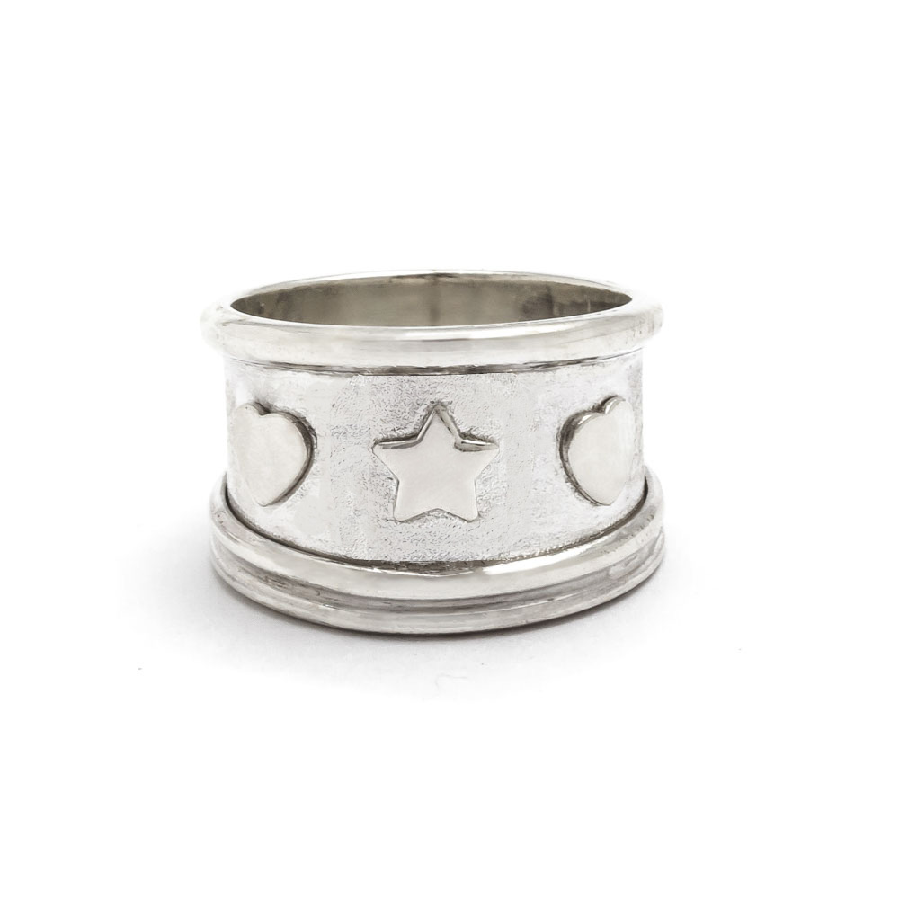 Anillo corazones y estrella