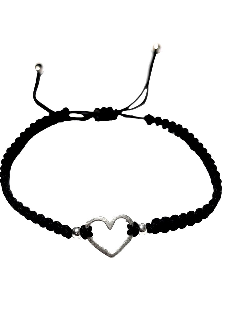 Pulsera corazon, tiento negro, bolitas, ajustable