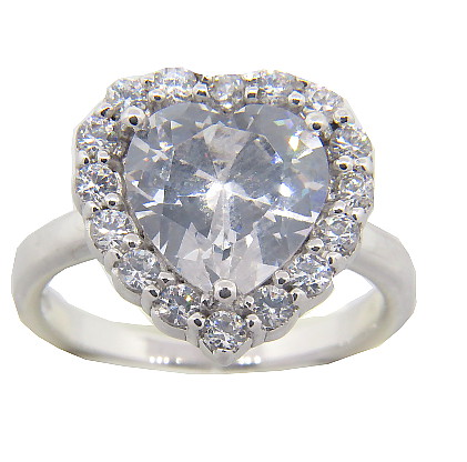 Anillo solitario piedra talla corazon grande con borde cubics con grifas cuerpo finito