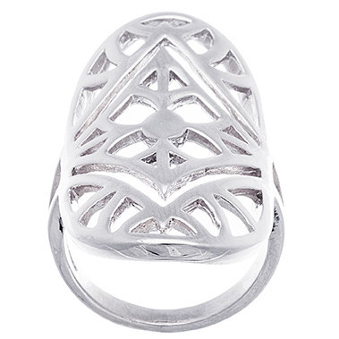 anillo ovalado calado sin piedras blanco