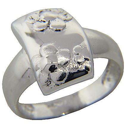 Anillo flor plano torcido platabella