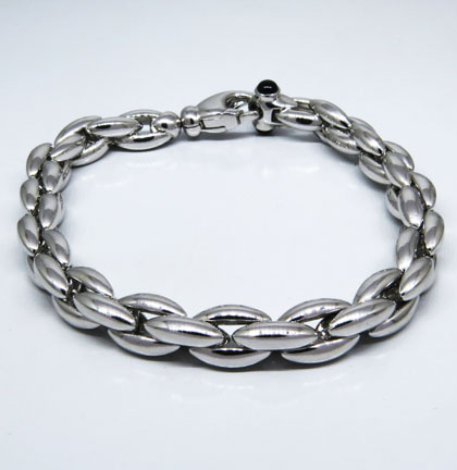 pulsera zafiros en el cierre, eslabones medianos, blanca