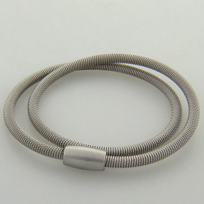 Pulsera oruga doble blanco