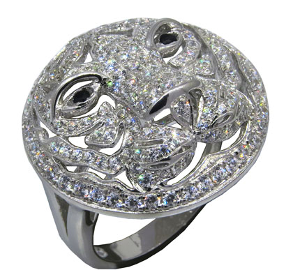 anillo pantera con piedras blancas y dos piedras negras