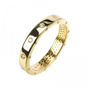 Anillo linea premium, con piedras por todo el cuerpo, color amarillo.