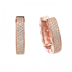 Par Aros linea Premium, argollas, ovaladas, pavee en el frente y piedras separadas en los costados , rosadas. Largo aprox: 19 mm