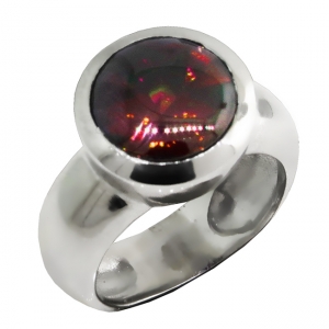 anillo Class redondo, platabella, piedra roja lisa