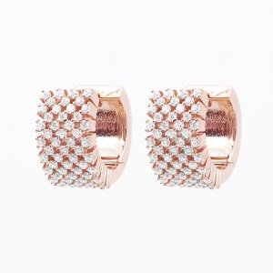 Par aros linea premium, argollas, anchas, piedras blancas, rosadas. Diametro interno: 1 cm 