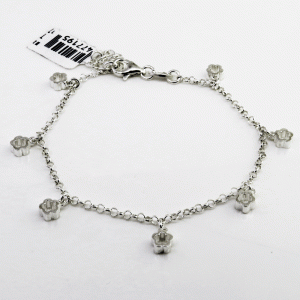 Pulsera con florcitas colgantes