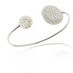 Pulsera esclava  abierta, doble circulo efecto bollo