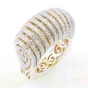 Anillo Premium, alto, tiras de piedras, calado en sus costados e internamente, amarillo