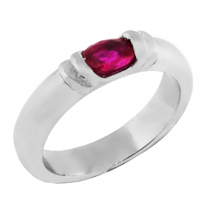 Anillo oval con traba, piedra fucsia, platabella