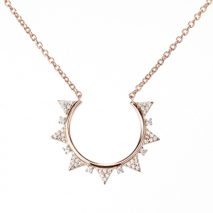 Conjunto Linea premium, semicírculo con triangulos de piedras blancas. color rosado