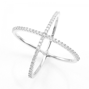 Anillo linea premium, cruz con piedras