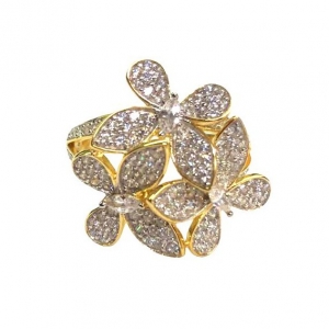 Anillo 3 flores linea premium, pavee, amarillo con rodio blanco
