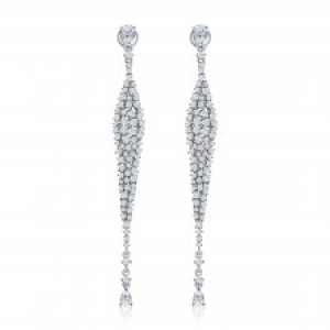 Par aros linea premium, largos, pavee. Largo aprox: 7,7 cm
