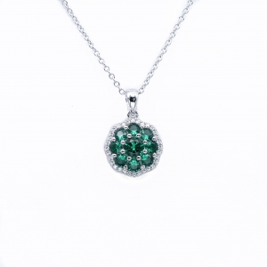 Conjunto roseta linea premium con piedras verdes 