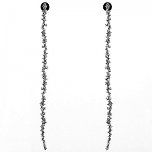 Par aros linea Premium colgantes con piedras, rodio negro, largo 10 cm aprox, cierre mariposa