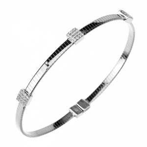 Esclava linea Premium, hilo retorcido, color blanca, pulida, con apliques cuadrados de piedras