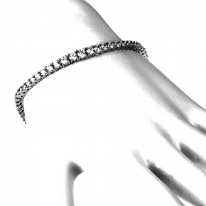 Pulsera tenis rodio negro con piedras de menor a mayor en el centro