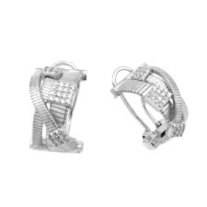 Par aros linea premium ,triple hilo retorcido, con apliques cuadrados pavee. Cierre perno y clip
