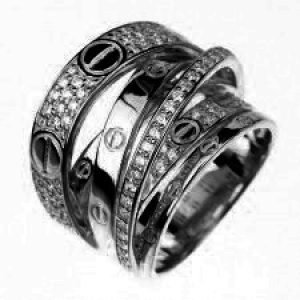 Anillo tiras pavee con tachas, rodio negro