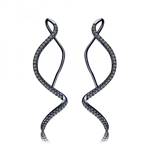 Par aros pasantes, torzados, con piedras. largo aprox: 6 cm.