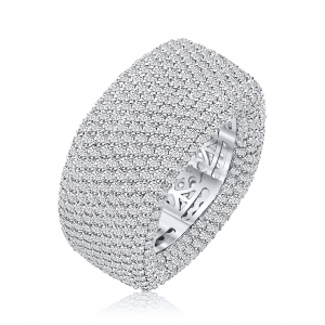 Anillo premium cuadrado pavee encamisado