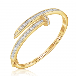 Esclava linea premium amarilla clavo con piedras baguettes 
