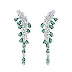 Par aros largos con piedras verdes