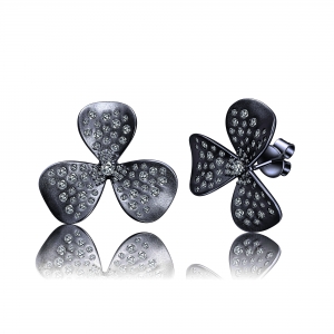 PAR AROS TREBOL LINEA PREMIUM SATINADOS CON CUBIC RODIO NEGRO