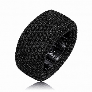 Anillo cuadrado, ancho, pavee, rodio negro, piedras negras, encamisado