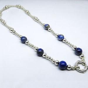 Gargantillas bolitas y azul