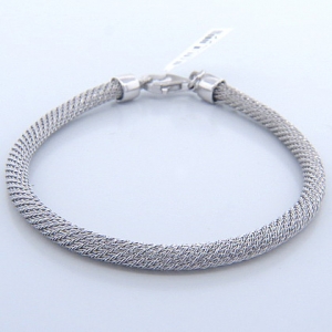 pulsera tipo tejida redonda blanca