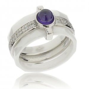 Anillo ceramica blanca triple centro tira pave con piedra violeta