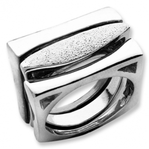 Anillo triple centro oval picado platabella