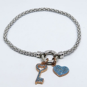 pulsera fope fina con dijes corazon y llave rosados con piedras