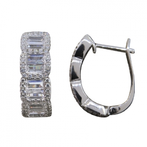 Par aros tipo argolla piedras baguettes blancas 