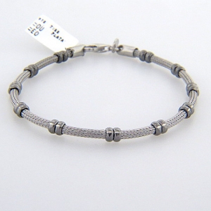 pulsera tejida semi rigida blanca con argollas dobles grises