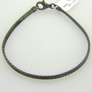 pulsera tubo gas chata negra