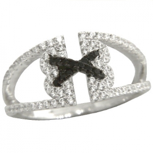 anillo abierto cruz central piedras negras y blancas